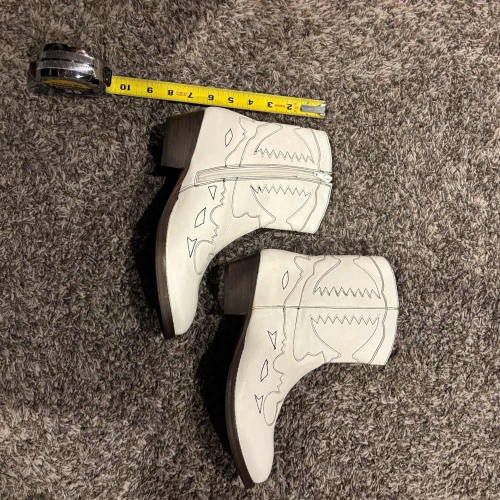 Women’s Skechers White Western Ankle Boots